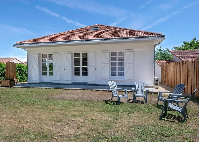 Maison à 350m Du Centre De Pour 6 *