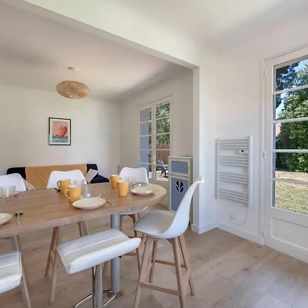 Maison A 350m Du Centre De Pour 6 Holiday home