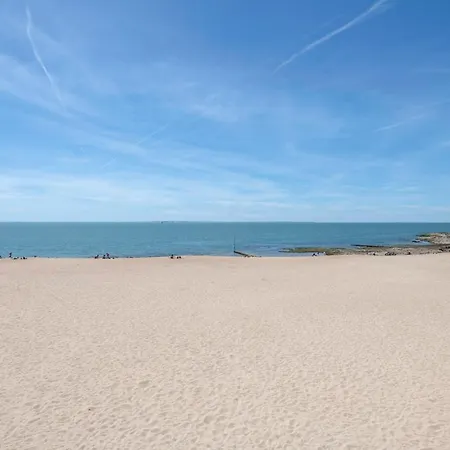 Maison A 350m Du Centre De Pour 6 Holiday home